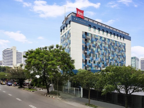 Completed hotel, Pesona Equator | We provide Indonesia infrastructure map on various property sectors and data. Access property listings, infrastructure developments, news, and valuable transaction data for informed decisions.