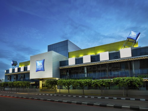 Completed hotel, Jakarta Setiabudi Internasional  | We provide Indonesia infrastructure map on various property sectors and data. Access property listings, infrastructure developments, news, and valuable transaction data for informed decisions.