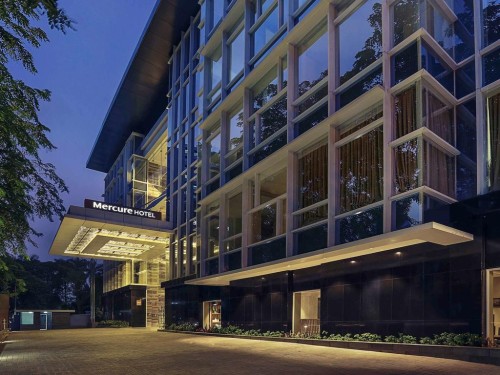 Completed hotel, Jakarta Regency Hotel | We provide Indonesia infrastructure map on various property sectors and data. Access property listings, infrastructure developments, news, and valuable transaction data for informed decisions.