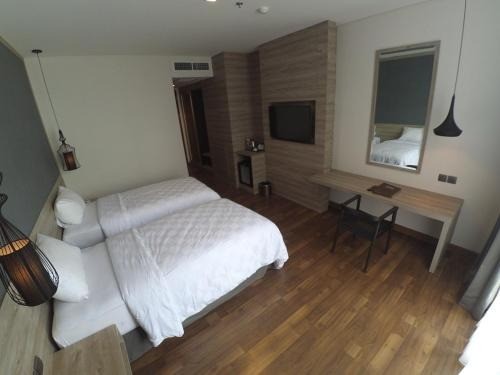 Completed hotel | We provide Indonesia infrastructure map on various property sectors and data. Access property listings, infrastructure developments, news, and valuable transaction data for informed decisions.
