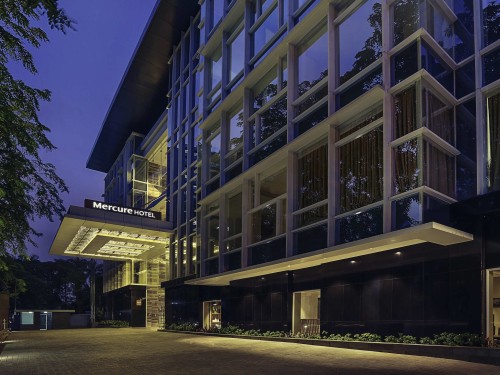 Completed hotel, Jakarta Regency Hotel | We provide Indonesia infrastructure map on various property sectors and data. Access property listings, infrastructure developments, news, and valuable transaction data for informed decisions.