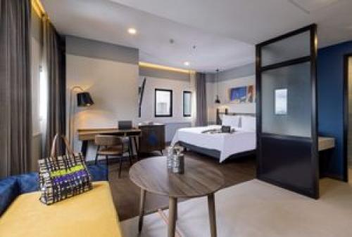 Completed hotel, PP | We provide Indonesia infrastructure map on various property sectors and data. Access property listings, infrastructure developments, news, and valuable transaction data for informed decisions.