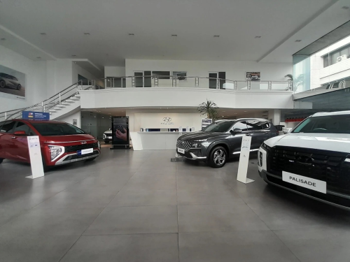 Hyundai Mampang, Automotive Dealership | We provide Indonesia infrastructure map on various property sectors and data. Access property listings, infrastructure developments, news, and valuable transaction data for informed decisions.