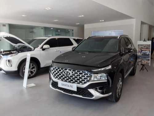 Hyundai Pluit, Automotive Dealership | We provide Indonesia infrastructure map on various property sectors and data. Access property listings, infrastructure developments, news, and valuable transaction data for informed decisions.