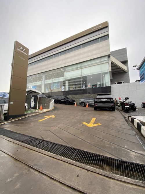 Hyundai Pramuka, Automotive Dealership | We provide Indonesia infrastructure map on various property sectors and data. Access property listings, infrastructure developments, news, and valuable transaction data for informed decisions.