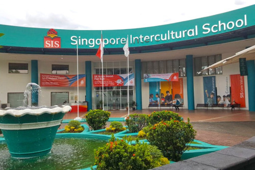 SIS South Jakarta, International School | We provide Indonesia infrastructure map on various property sectors and data. Access property listings, infrastructure developments, news, and valuable transaction data for informed decisions.