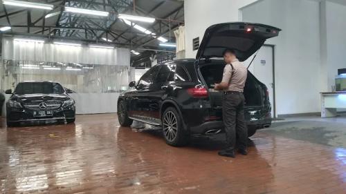 Mercedes-Benz DAM Body & Paint Bandengan, Automotive Dealership | We provide Indonesia infrastructure map on various property sectors and data. Access property listings, infrastructure developments, news, and valuable transaction data for informed decisions.