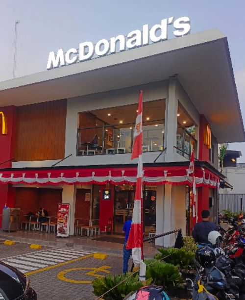 McDonald's Muara Karang, Stand Alone Retail | We provide Indonesia infrastructure map on various property sectors and data. Access property listings, infrastructure developments, news, and valuable transaction data for informed decisions.