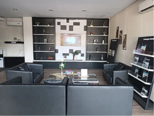 Mitsubishi Dwindo Menteng Cakung, Automotive Dealership | We provide Indonesia infrastructure map on various property sectors and data. Access property listings, infrastructure developments, news, and valuable transaction data for informed decisions.