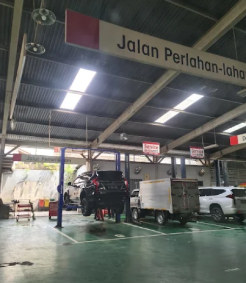 Mitsubishi Salindo Daan Mogot, Automotive Dealership | We provide Indonesia infrastructure map on various property sectors and data. Access property listings, infrastructure developments, news, and valuable transaction data for informed decisions.