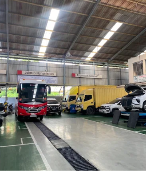 Mitsubishi Lautan Berlian Kebon Jeruk, Automotive Dealership | We provide Indonesia infrastructure map on various property sectors and data. Access property listings, infrastructure developments, news, and valuable transaction data for informed decisions.