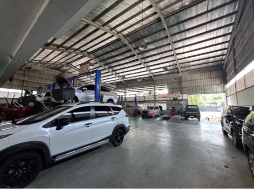 Mitsubishi Dwindo Radin Inten, Automotive Dealership | We provide Indonesia infrastructure map on various property sectors and data. Access property listings, infrastructure developments, news, and valuable transaction data for informed decisions.