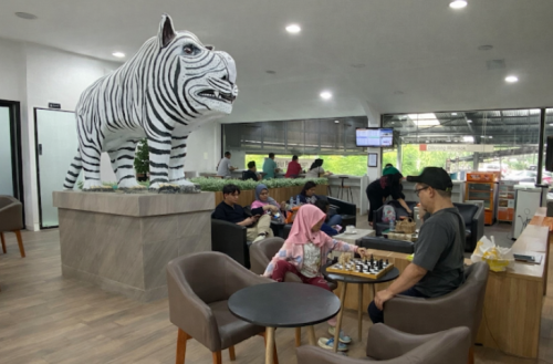 Mitsubishi Sun Star Fatmawati, Automotive Dealership | We provide Indonesia infrastructure map on various property sectors and data. Access property listings, infrastructure developments, news, and valuable transaction data for informed decisions.
