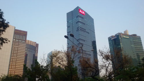 AIA Central merupakan gedung perkantoran  yang terletak di Jalan Jendral Sudirman, Jakarta Selatan. Gedung ini memiliki total luas bangunan 47.000 meter persegi...