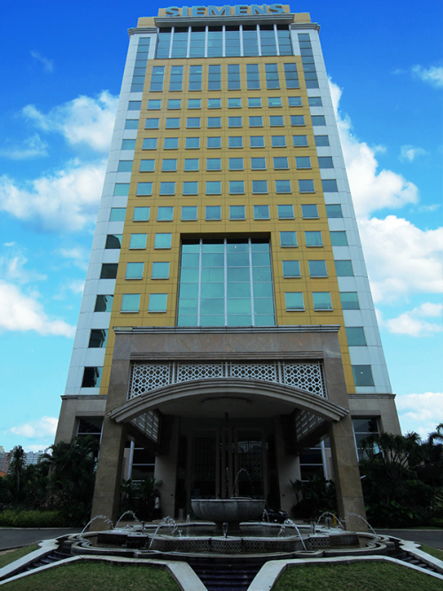 Arcadia Tower F  terletak di Jl. T.B. Simatupang, Jakarta Selatan. Arkadia Tower F adalah satu dari 7 bangunan kantor di Perkantoran Hijau Arkadia. Gedung ini m...