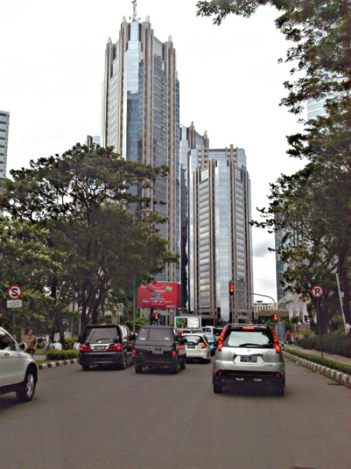 Bursa Efek Jakarta II merupakan gedung perkantoran premium yang berlokasi di dalam SCBD Sudirman, tepatnya di kawasan Kebayoran Baru, Jakarta Selatan. Desain ba...