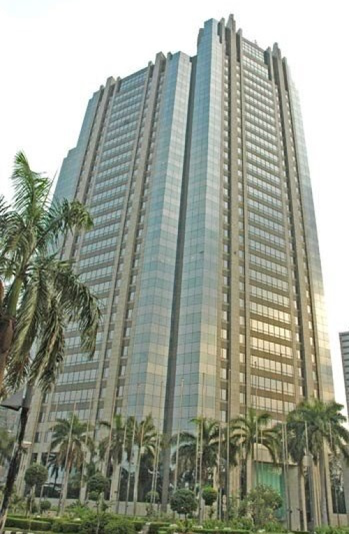 Bursa Efek Jakarta II merupakan gedung perkantoran premium yang berlokasi di dalam SCBD Sudirman, tepatnya di kawasan Kebayoran Baru, Jakarta Selatan. Desain ba...