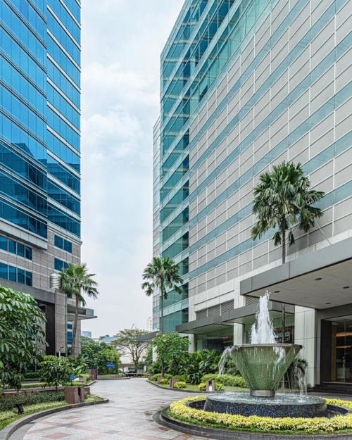 Completed office rent lease, sewa kantor | We provide Indonesia infrastructure map on various property sectors and data. Access property listings, infrastructure developments, news, and valuable transaction data for informed decisions.