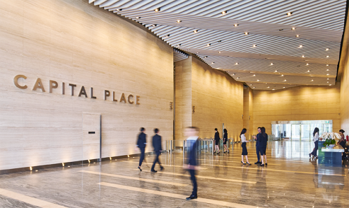 Capital Place beralamat di Gatot Subroto, Jakarta Selatan. Gedung ini memiliki tinggi 215,1 meter, terdiri dari 48 lantai dengan total luas bangunan 90.511 mete...