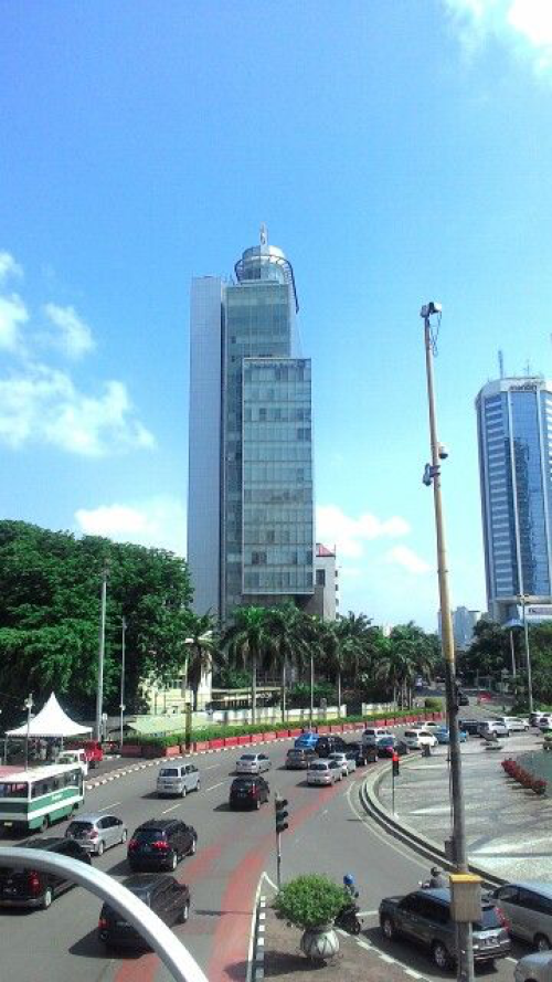 Gedung Tamara merupakan gedung perkantoran yang didesain oleh arsitek dari Accasia dan dibangun pada tahun 1990 yang kemudian diresmikan pada tahun 1991. Gedung...