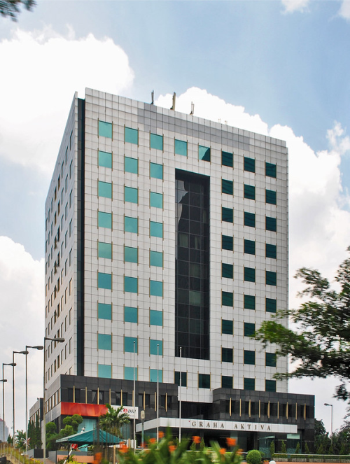 Graha Aktiva merupakan gedung perkantoran yang berlokasi di Jalan Rasuna Said, Jakarta Selatan. Gedung ini terdiri dari 11 lantai dengan total luas bangunan 11....