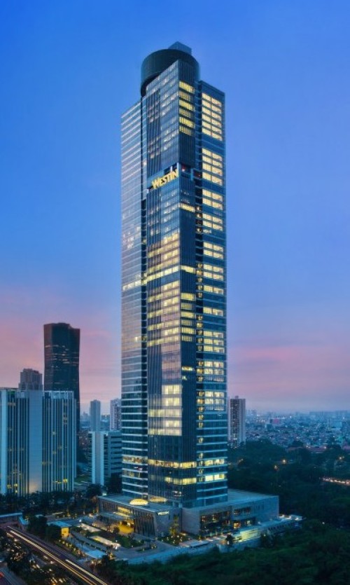 Gama Tower beralamat di Jalan Rasuna Said, Jakarta Selatan. Saat ini Gama Tower memiliki tinggi 285,5 meter dan menjadi gedung tertinggi di Indonesia. Gedung in...