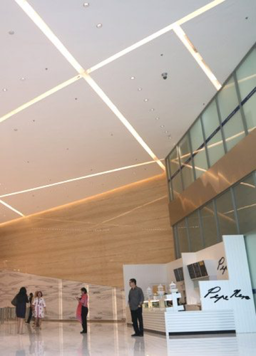 International Financial Center II (IFC II) berlokasi di kawasan segitiga emas CBD, tepat di jantung kota Jakarta di area Sudirman. Gedung ini dirancang oleh per...