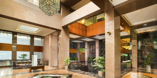 Mid Plaza 2 merupakan bangunan kantor yang terletak di CBD Jakarta, tepatnya di Jalan Jend. Sudirman Kav 10-11, Jakarta Pusat. Gedung ini dirancang oleh perusah...