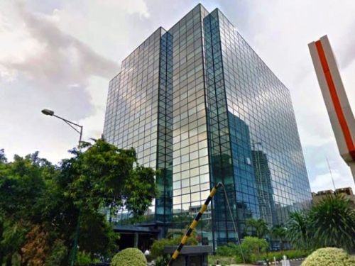 Plaza Kuningan South Tower adalah salah satu dari gedung perkantoran Plaza Kuningan yang merupakan gedung tipe  dan berada di Jalan Rasuna Said, Jakarta Selatan...