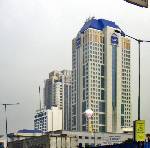 Plaza Mandiri merupakan gedung perkantoran yang terletak di Jalan Jendral Gatot Subroto Kav. 36-38. Gedung ini dibangun pada tahun 1995 oleh PT Waskita Karya da...