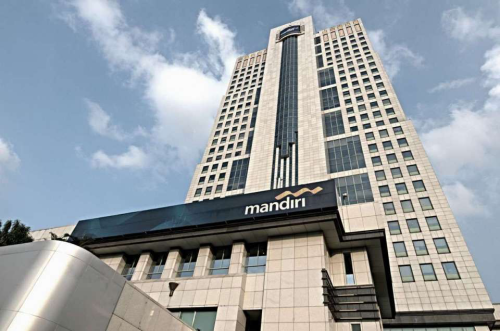 Plaza Mandiri merupakan gedung perkantoran yang terletak di Jalan Jendral Gatot Subroto Kav. 36-38. Gedung ini dibangun pada tahun 1995 oleh PT Waskita Karya da...