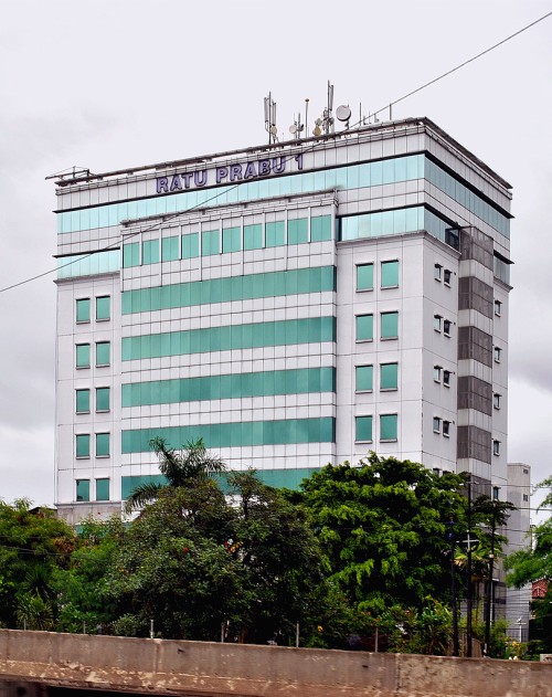 Ratu Prabu I terletak di Jl. T.B. Simatupang, Jakarta Selatan. Gedung ini memiliki total 10 lantai dengan total luas 35.900 meter persegi, dan luas lantai berki...