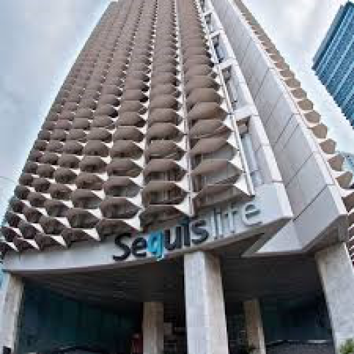 Sequis Center adalah gedung perkantoran  yang terletak di jantung bisnis kota, tepatnya pada Jl. Jend. Sudirman, Jakarta Pusat. Gedung ini memiliki total 39 lan...
