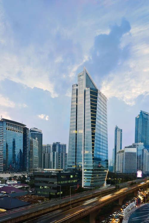 Satrio Tower merupakan gedung perkantoran yang berlokasi di Jalan Satrio, Kuningan, Jakarta Selatan. Gedung Satrio Tower terdiri dari 28 lantai dengan total lua...