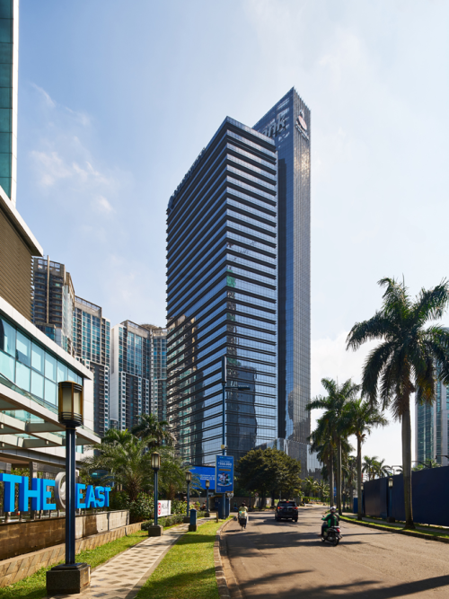 The Noble House merupakan gedung perkantoran  yang terletak di Jl. Dr. Ide Anak Agung Gde Agung, Jakarta Selatan. Gedung ini memiliki total luas bangunan 50,000...