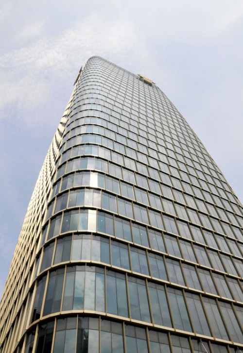 Tempo Scan Tower terletak di Jl. HR. Rasuna Said Kav 3-4. Gedung ini dikembangkan oleh The Tempo Group dan selesai dibangun pada tahun 2012. Gedung ini terdiri...