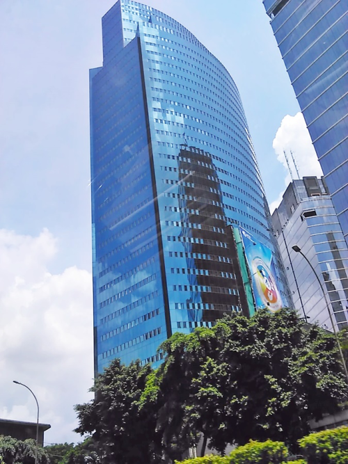 Wisma Mulia 1 berlokasi di Jalan Jenderal Gatot Subroto, lokasi ini merupakan lokasi strategis dalam CBD Jakarta dan memiliki akses yang baik untuk sarana trans...