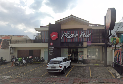 Pizza Hut Pondok Kelapa, Stand Alone Retail | We provide Indonesia infrastructure map on various property sectors and data. Access property listings, infrastructure developments, news, and valuable transaction data for informed decisions.