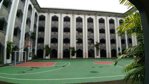 Al Izhar Primary Islamic School, Private School | We provide Indonesia infrastructure map on various property sectors and data. Access property listings, infrastructure developments, news, and valuable transaction data for informed decisions.