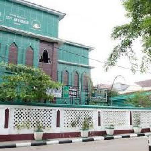 Ar Rahmah Elementary School, Private School | We provide Indonesia infrastructure map on various property sectors and data. Access property listings, infrastructure developments, news, and valuable transaction data for informed decisions.