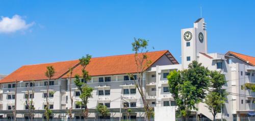 Dian Harapan Junior High School, Private School | We provide Indonesia infrastructure map on various property sectors and data. Access property listings, infrastructure developments, news, and valuable transaction data for informed decisions.