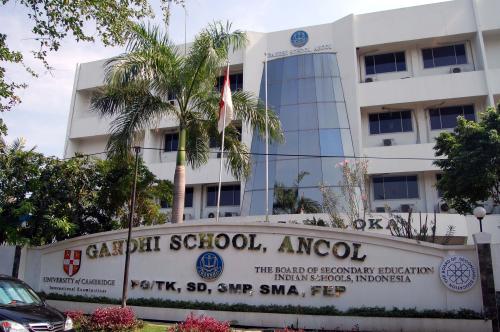 Gandhi Elementary School Ancol, Private School | We provide Indonesia infrastructure map on various property sectors and data. Access property listings, infrastructure developments, news, and valuable transaction data for informed decisions.