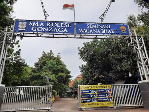 Kolese Gonzaga Senior High School, Private School | We provide Indonesia infrastructure map on various property sectors and data. Access property listings, infrastructure developments, news, and valuable transaction data for informed decisions.