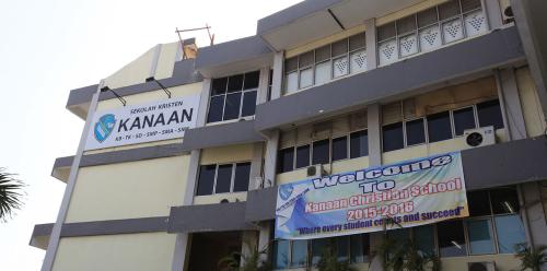 Kanaan Junior High School Kemayoran, Private School | We provide Indonesia infrastructure map on various property sectors and data. Access property listings, infrastructure developments, news, and valuable transaction data for informed decisions.