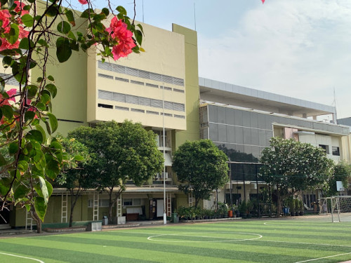 Labschool Senior High School Rawamangun, Private School | We provide Indonesia infrastructure map on various property sectors and data. Access property listings, infrastructure developments, news, and valuable transaction data for informed decisions.