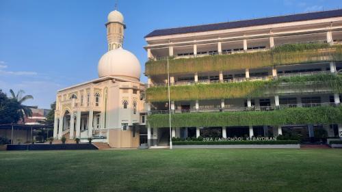 Labschool Senior High School Kebayoran, Private School | We provide Indonesia infrastructure map on various property sectors and data. Access property listings, infrastructure developments, news, and valuable transaction data for informed decisions.