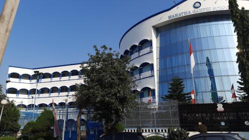 Mahatma Gandhi Junior High School, Private School | We provide Indonesia infrastructure map on various property sectors and data. Access property listings, infrastructure developments, news, and valuable transaction data for informed decisions.