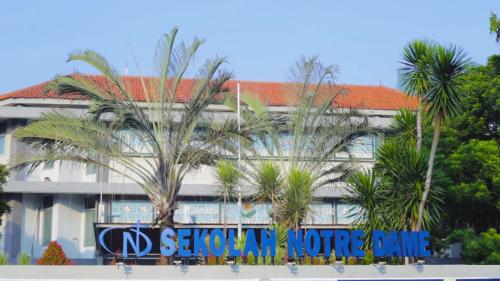 Notre Dame Junior High School, Private School | We provide Indonesia infrastructure map on various property sectors and data. Access property listings, infrastructure developments, news, and valuable transaction data for informed decisions.