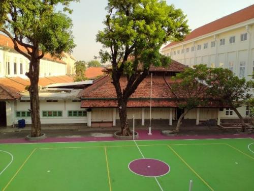 Santa Ursula Senior High School, Private School | We provide Indonesia infrastructure map on various property sectors and data. Access property listings, infrastructure developments, news, and valuable transaction data for informed decisions.