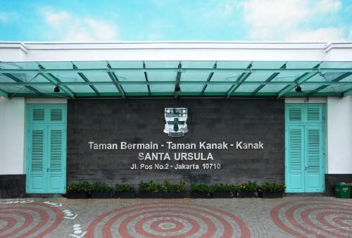 Santa Ursula Kindergarten, Private School | We provide Indonesia infrastructure map on various property sectors and data. Access property listings, infrastructure developments, news, and valuable transaction data for informed decisions.